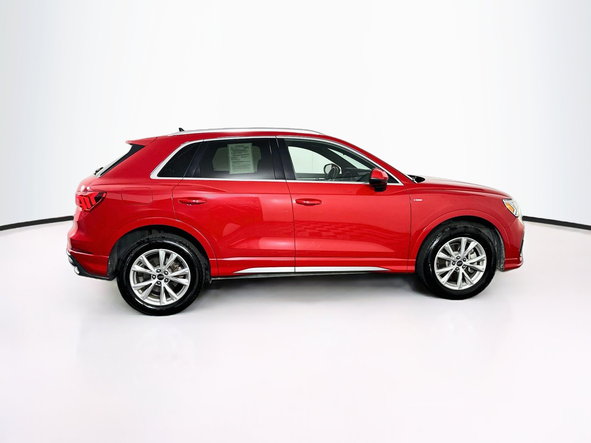 Used 2025 Audi Q3 2.0T Premium AWD/4WD image 10