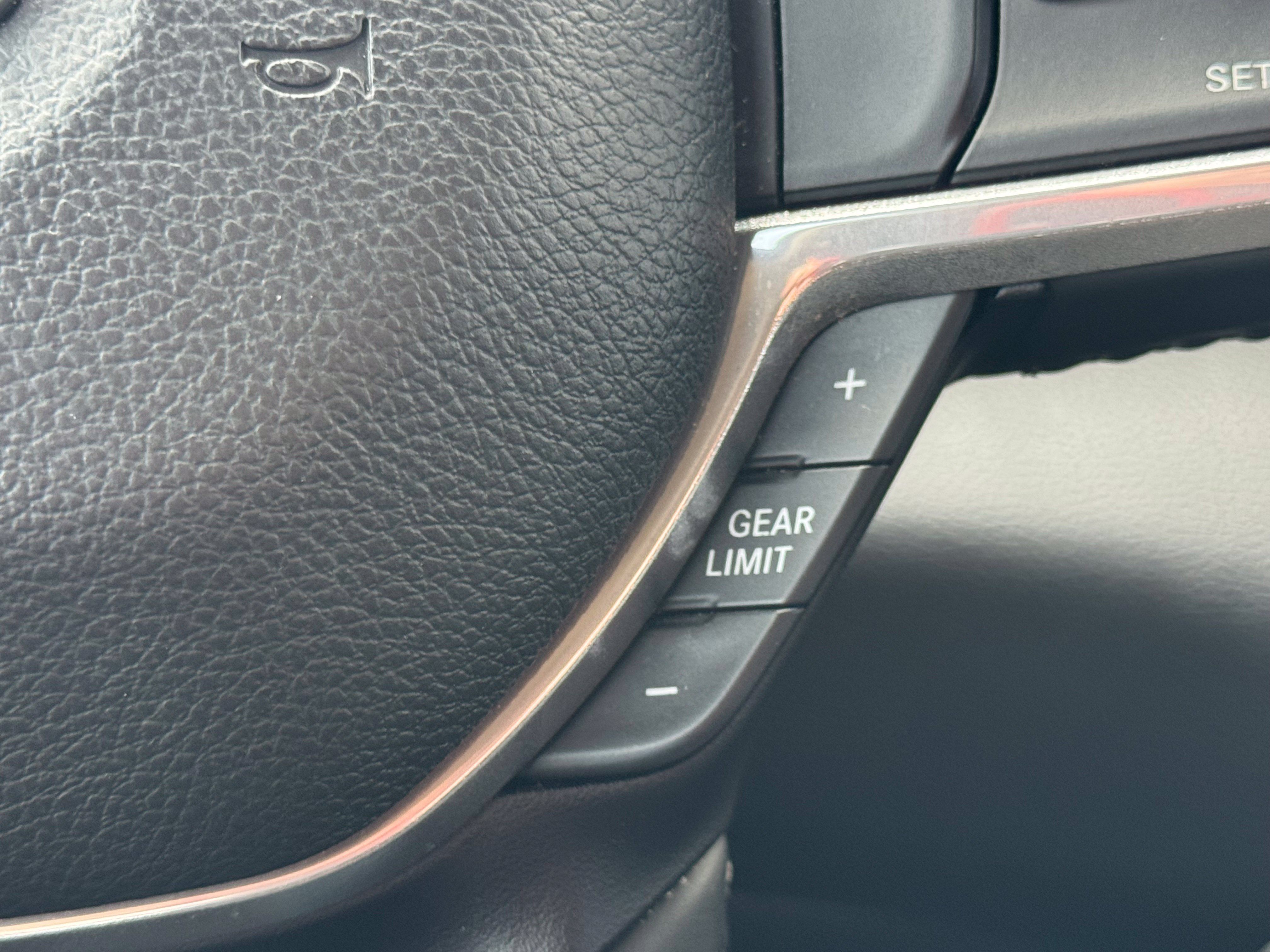 Used 2021 RAM 1500 Laramie w/ Off Road Group AWD/4WD image 41