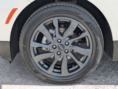 Used 2023 Chevrolet Equinox RS w/ RS Leather Package image 10