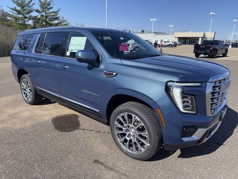 New 2026 GMC Yukon XL Denali AWD/4WD image 10