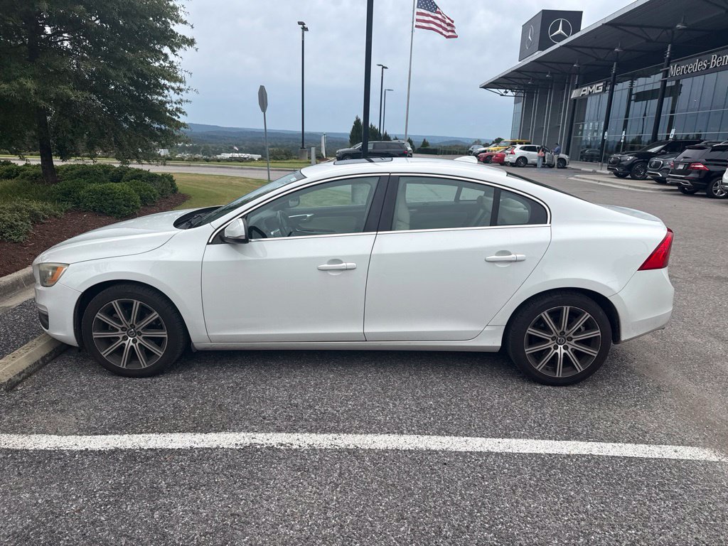 Used 2017 Volvo S60 T5 Inscription FWD image 17