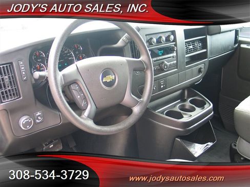 Used 2014 Chevrolet Express 2500 LS image 2