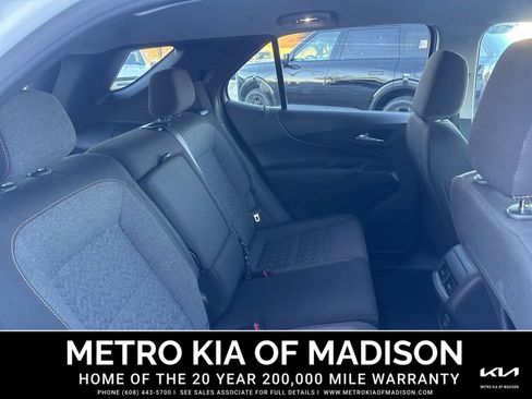 Used 2024 Chevrolet Equinox LT image 36