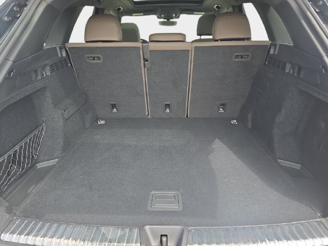 Used 2025 Audi Q5 Premium w/ Convenience Package AWD/4WD image 14