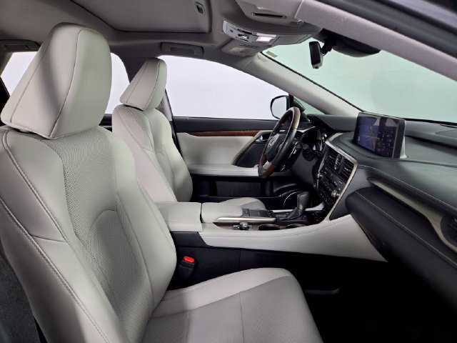 Used 2022 Lexus RX 350L FWD w/ Premium Package image 16