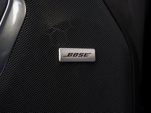 Used 2021 Chevrolet Suburban Z71 w/ Z71 Off-Road Package image 16