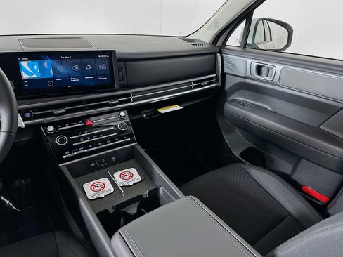 New 2025 Hyundai Santa Fe SE image 21