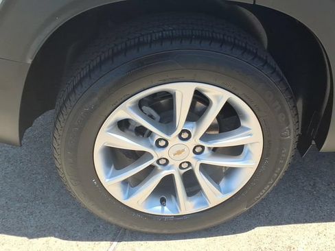 Used 2025 Chevrolet TrailBlazer LS AWD/4WD image 22