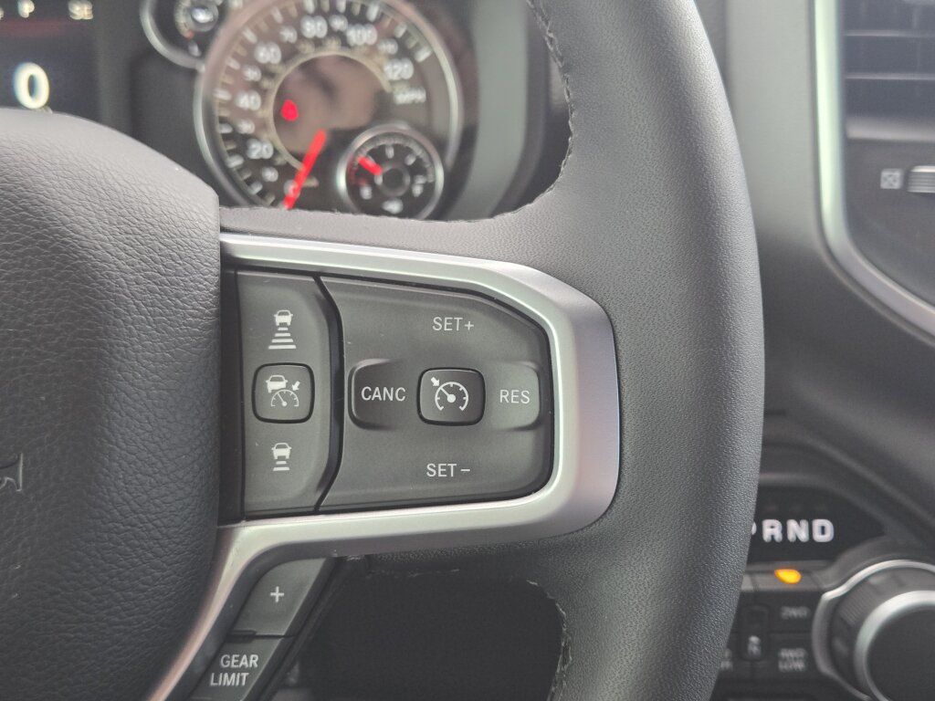 Used 2025 RAM 1500 Big Horn AWD/4WD image 18