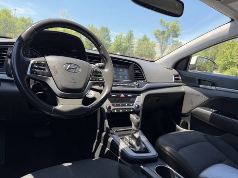 Used 2018 Hyundai Elantra Value Edition FWD image 20