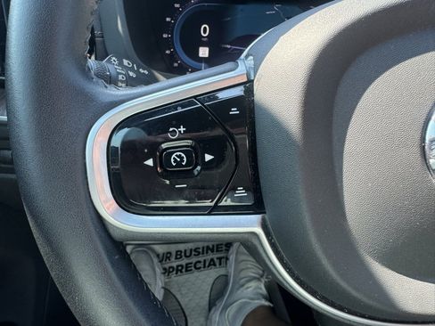 Used 2022 Volvo XC60 B6 Inscription w/ Advanced Package image 21