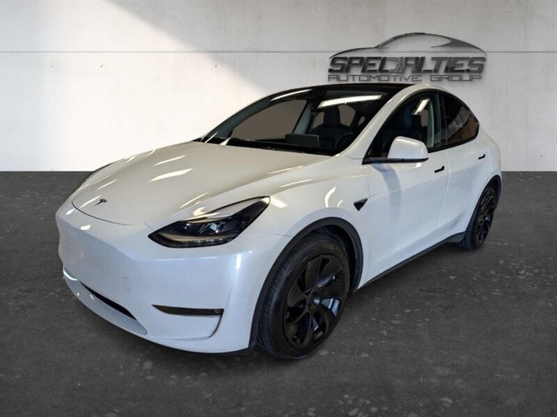 Used 2023 Tesla Model Y Long Range AWD/4WD image 5