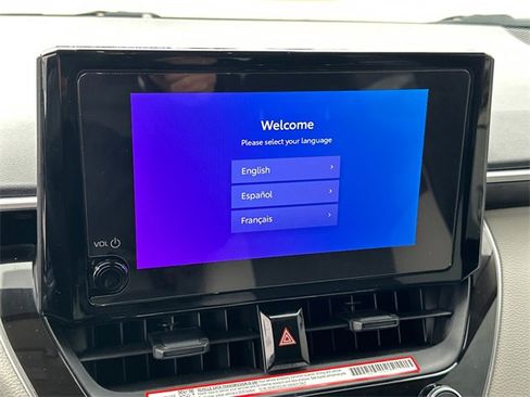 Certified 2025 Toyota Corolla LE image 21