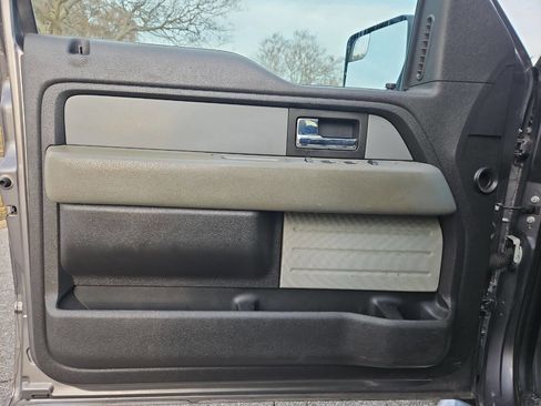 Used 2012 Ford F150 XLT image 13