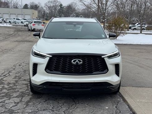 Used 2025 INFINITI QX60 Luxe w/ Black Edition image 8