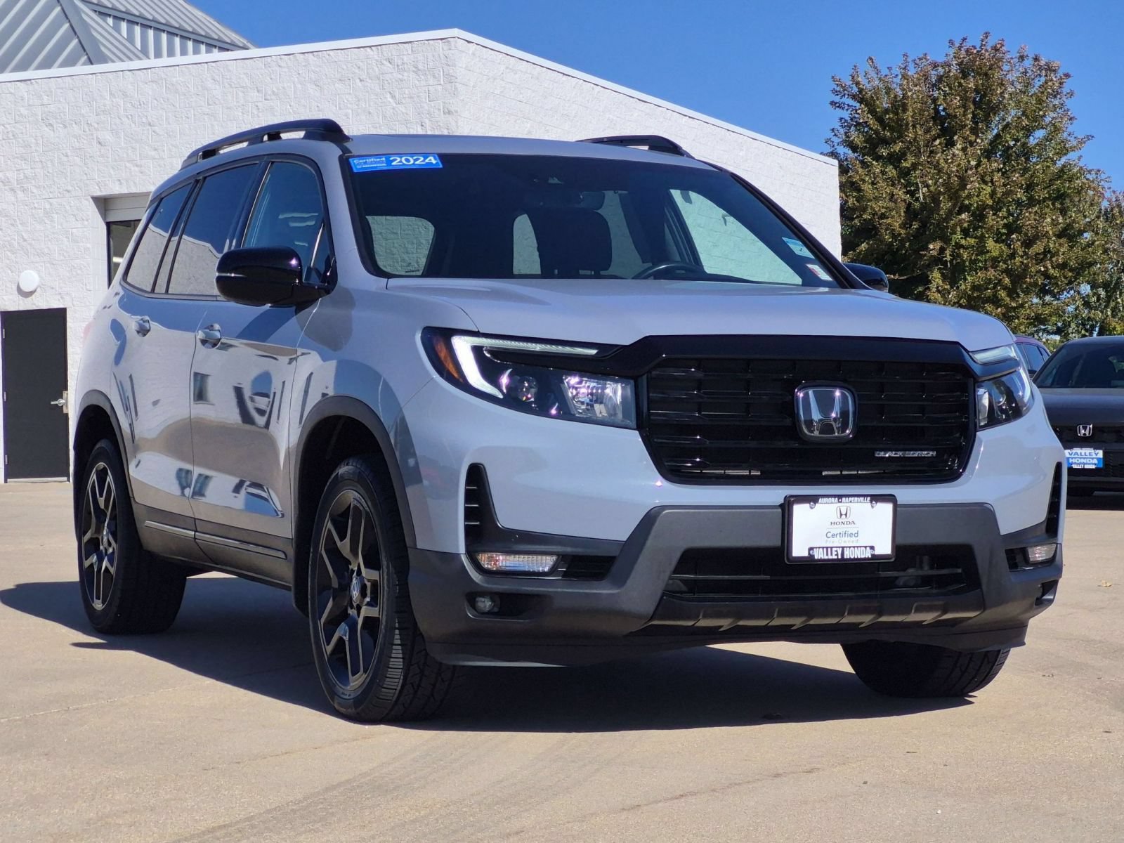 Used 2024 Honda Passport Black Edition image 4
