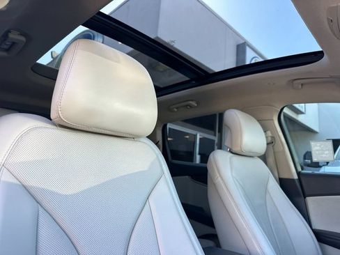 Used 2019 Lincoln Nautilus Reserve AWD/4WD image 16