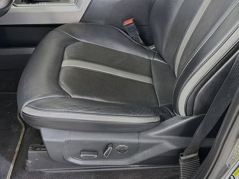 Used 2019 Ford F150 Platinum w/ Equipment Group 701A Luxury AWD/4WD image 23