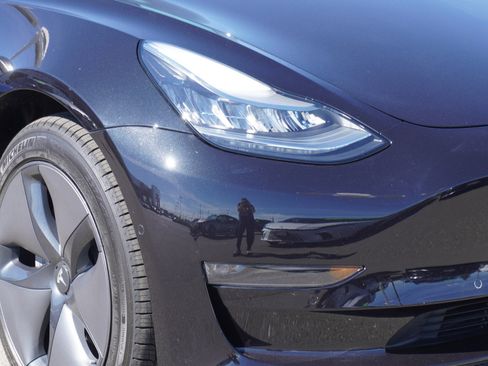 Used 2018 Tesla Model 3 Long Range image 3