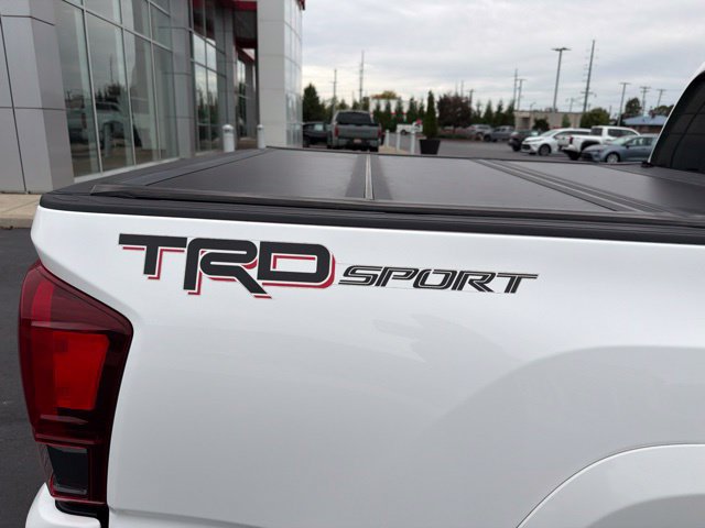 Used 2019 Toyota Tacoma TRD Sport RWD image 9