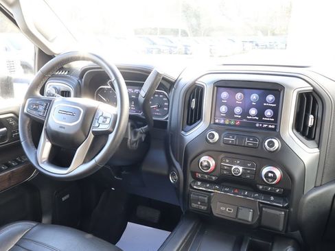 Certified 2023 GMC Sierra 2500 Denali w/ Denali Ultimate Package AWD/4WD image 24