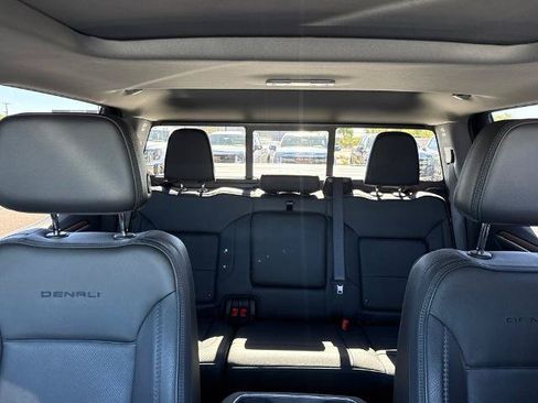 Used 2024 GMC Sierra 1500 Denali AWD/4WD image 10