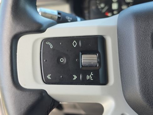 Used 2022 Land Rover Defender 110 S AWD/4WD image 21