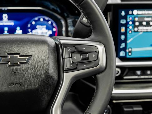 Used 2025 Chevrolet Silverado 2500 LTZ w/ LTZ Plus Package image 45