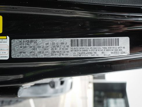 Used 2018 Jeep Wrangler Unlimited Rubicon AWD/4WD image 38