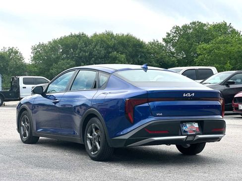 Used 2025 Kia K4 LXS image 13