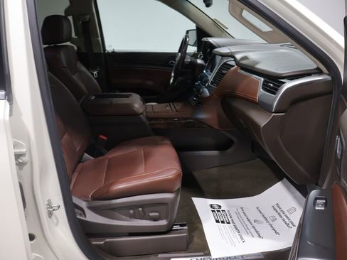 Used 2015 Chevrolet Tahoe LTZ AWD/4WD image 22