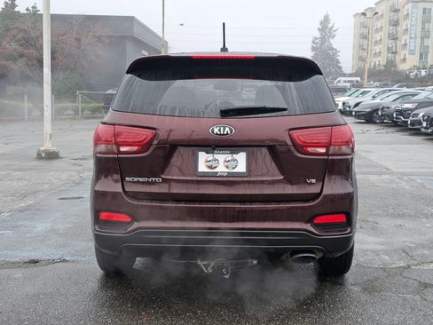 Used 2019 Kia Sorento AWD V6 image 6