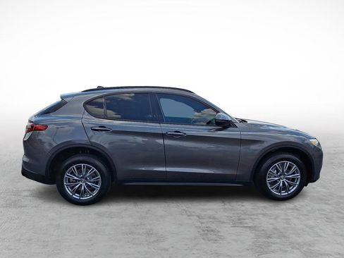 Used 2022 Alfa Romeo Stelvio Sprint image 6