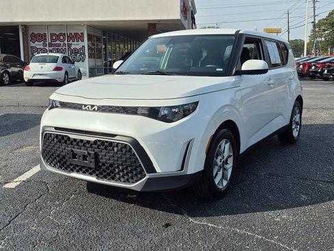 Used 2024 Kia Soul LX w/ Option Group 015 image 6