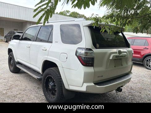 Used 2015 Toyota 4Runner SR5 Premium AWD/4WD image 5