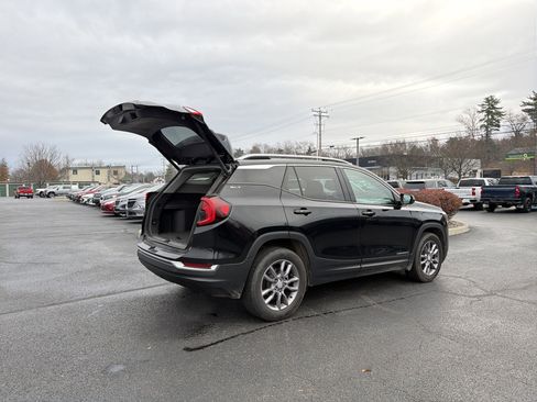 Certified 2023 GMC Terrain SLT image 29