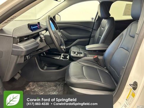 New 2025 Ford Mustang Mach-E Premium image 21