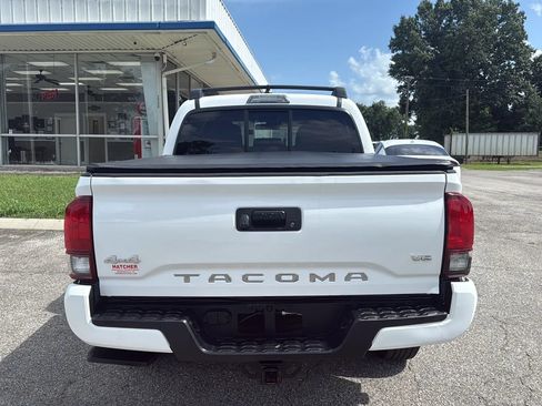 Used 2023 Toyota Tacoma SR AWD/4WD image 4