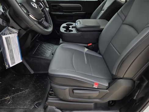 New 2025 RAM 5500 Tradesman image 15