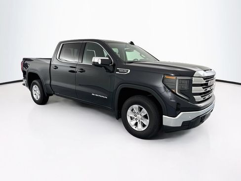 Used 2026 GMC Sierra 1500 SLE w/ Preferred Package RWD image 3