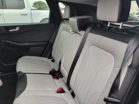 New 2025 Ford Escape SE w/ PHEV Premium Package image 13