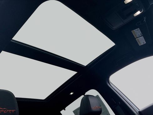 Used 2023 Honda Pilot TrailSport image 29