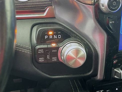 Used 2019 RAM 1500 Limited AWD/4WD image 18