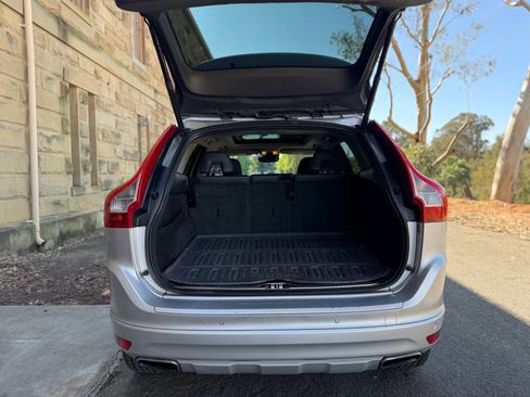 Used 2016 Volvo XC60 T5 Premier w/ Proximity Package AWD/4WD image 23