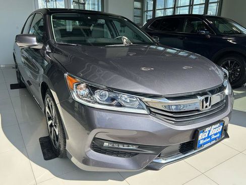 Used 2017 Honda Accord EX-L image 5