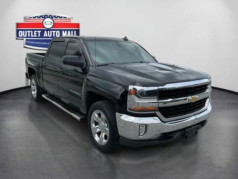 Used 2018 Chevrolet Silverado 1500 LT w/ LT Eassist Package AWD/4WD image 1