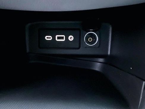 Used 2024 Chevrolet Equinox LS w/ LS Convenience Package image 16