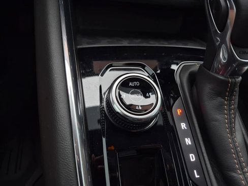 Used 2024 GMC Canyon AT4 w/ Canyon Safety Plus Package image 32