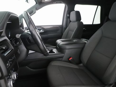 Used 2022 GMC Yukon SLE image 16