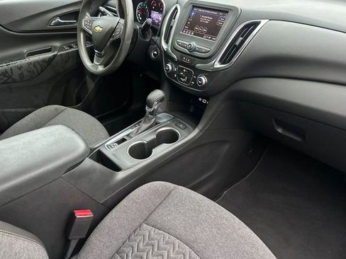 Used 2022 Chevrolet Equinox LT image 13